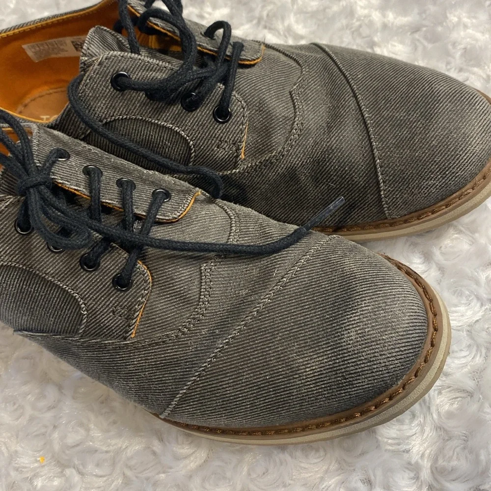 TOMS Y 6 tie loafer grey denim shoe